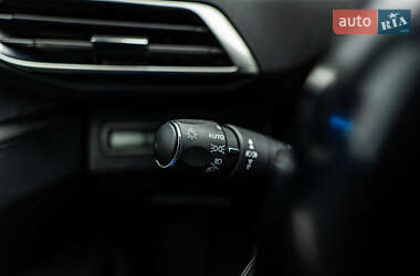 Внедорожник / Кроссовер Peugeot 3008 2019 в 