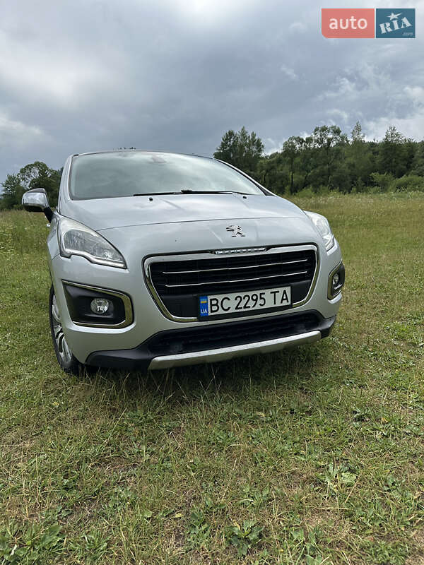 Внедорожник / Кроссовер Peugeot 3008 2016 в Самборе