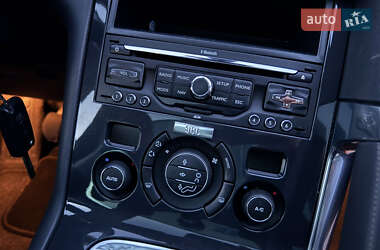 Позашляховик / Кросовер Peugeot 3008 2012 в 