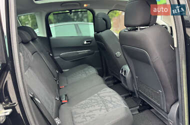 Позашляховик / Кросовер Peugeot 3008 2012 в 