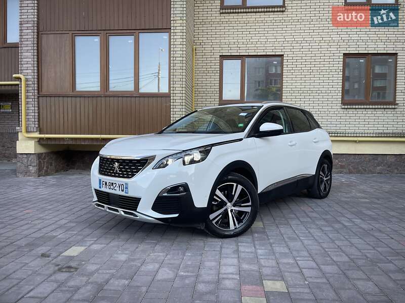 Внедорожник / Кроссовер Peugeot 3008 2020 в 