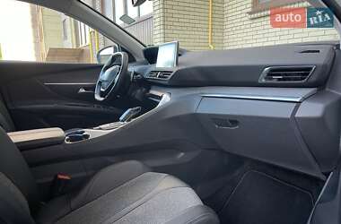 Внедорожник / Кроссовер Peugeot 3008 2020 в 