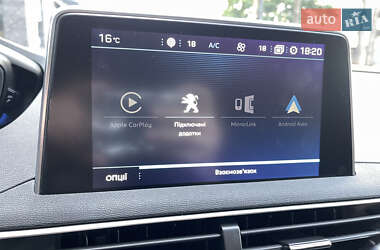 Позашляховик / Кросовер Peugeot 3008 2020 в 