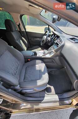 Внедорожник / Кроссовер Peugeot 3008 2012 в 