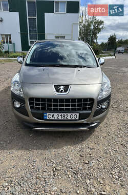 Внедорожник / Кроссовер Peugeot 3008 2011 в Умани