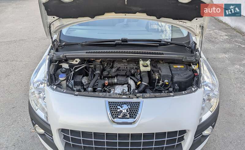 Позашляховик / Кросовер Peugeot 3008 2012 в Львові