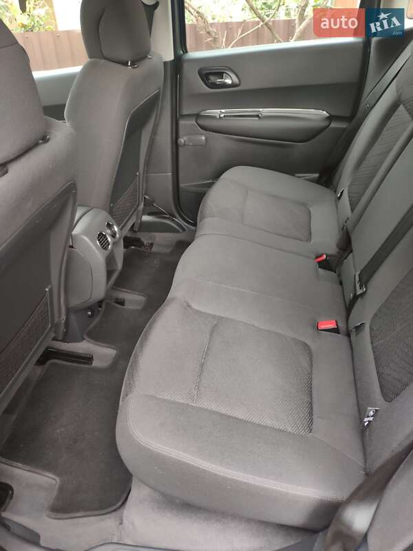 Внедорожник / Кроссовер Peugeot 3008 2012 в Ровно