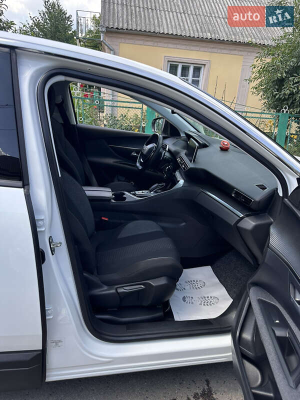 Позашляховик / Кросовер Peugeot 3008 2020 в Дубні