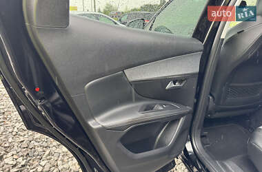 Внедорожник / Кроссовер Peugeot 3008 2020 в 