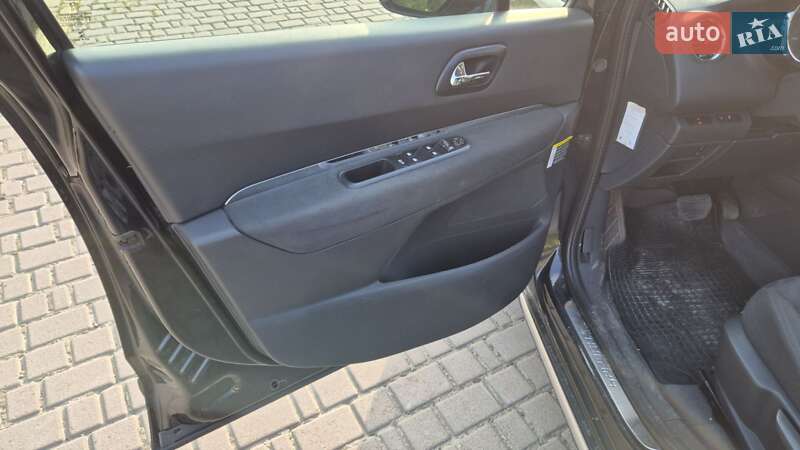 Позашляховик / Кросовер Peugeot 3008 2012 в Львові
