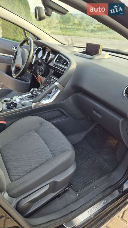 Позашляховик / Кросовер Peugeot 3008 2012 в Львові