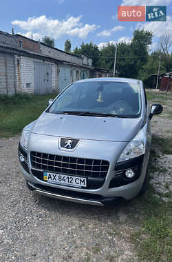 Позашляховик / Кросовер Peugeot 3008 2011 в Зміїві