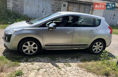 Внедорожник / Кроссовер Peugeot 3008 2011 в 