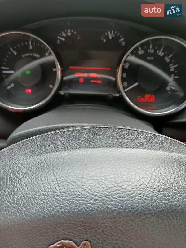 Внедорожник / Кроссовер Peugeot 3008 2010 в Хмельницком