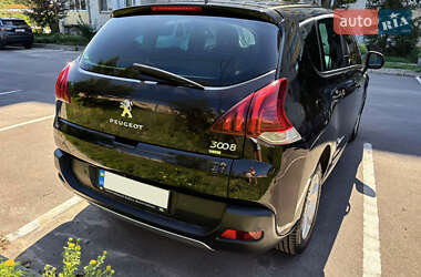Позашляховик / Кросовер Peugeot 3008 2013 в 