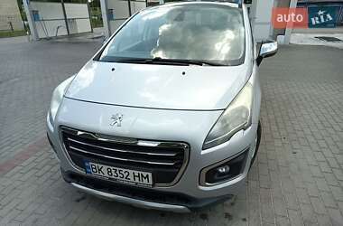 Позашляховик / Кросовер Peugeot 3008 2015 в Вараші