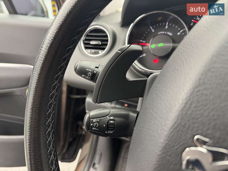 Позашляховик / Кросовер Peugeot 3008 2014 в Києві
