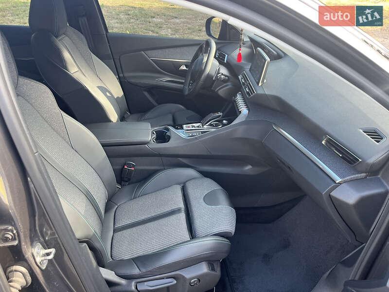 Позашляховик / Кросовер Peugeot 3008 2021 в Кропивницькому