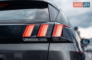Позашляховик / Кросовер Peugeot 3008 2020 в 