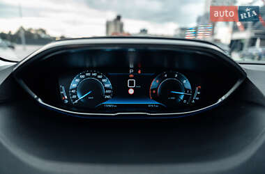 Позашляховик / Кросовер Peugeot 3008 2020 в 