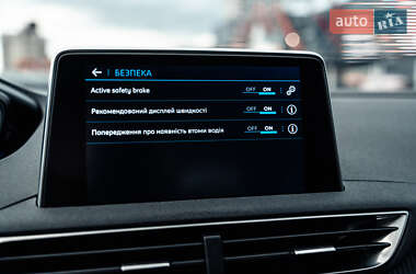 Позашляховик / Кросовер Peugeot 3008 2020 в 