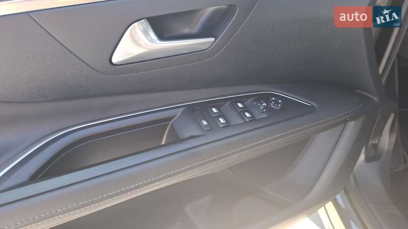 Внедорожник / Кроссовер Peugeot 3008 2020 в Киеве