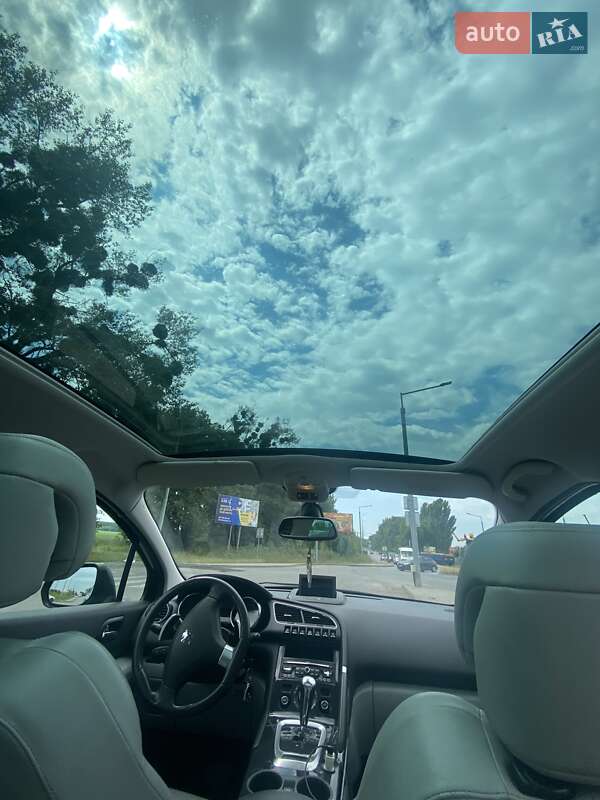 Позашляховик / Кросовер Peugeot 3008 2010 в Києві