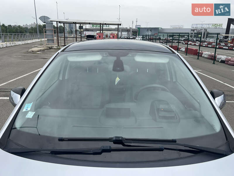 Позашляховик / Кросовер Peugeot 3008 2012 в Києві