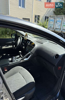 Внедорожник / Кроссовер Peugeot 3008 2009 в Ватутино