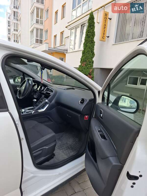 Позашляховик / Кросовер Peugeot 3008 2014 в Львові