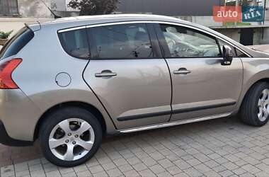 Внедорожник / Кроссовер Peugeot 3008 2011 в 
