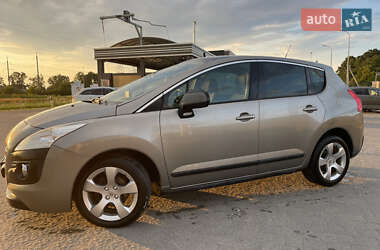 Позашляховик / Кросовер Peugeot 3008 2010 в Львові