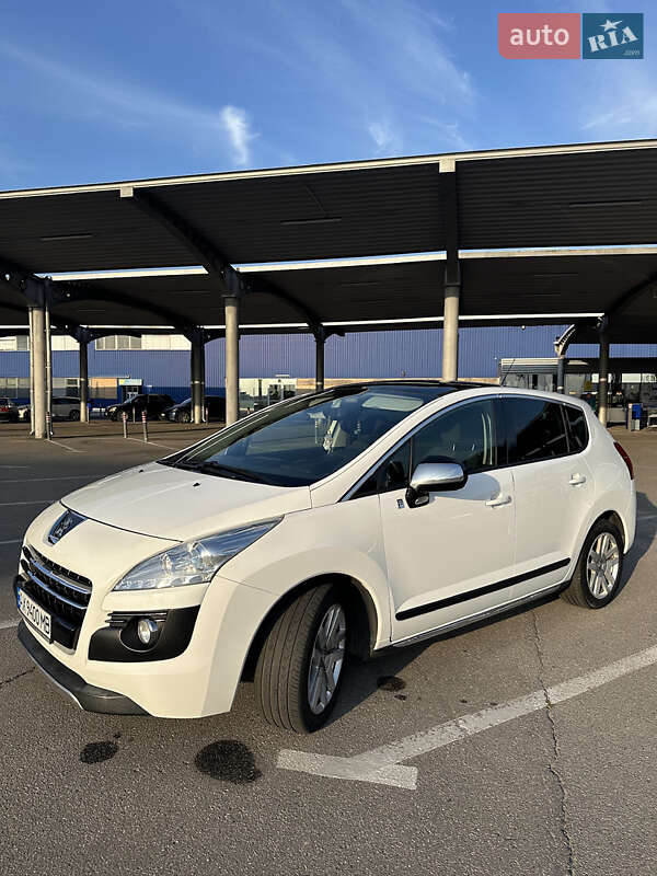 Позашляховик / Кросовер Peugeot 3008 2012 в Харкові
