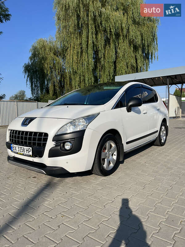Внедорожник / Кроссовер Peugeot 3008 2011 в Черновцах
