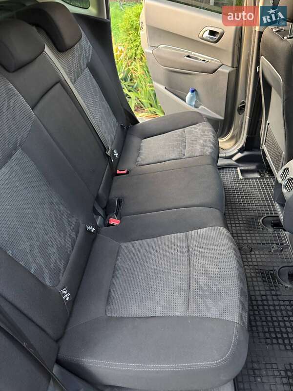 Позашляховик / Кросовер Peugeot 3008 2011 в Іллінцях