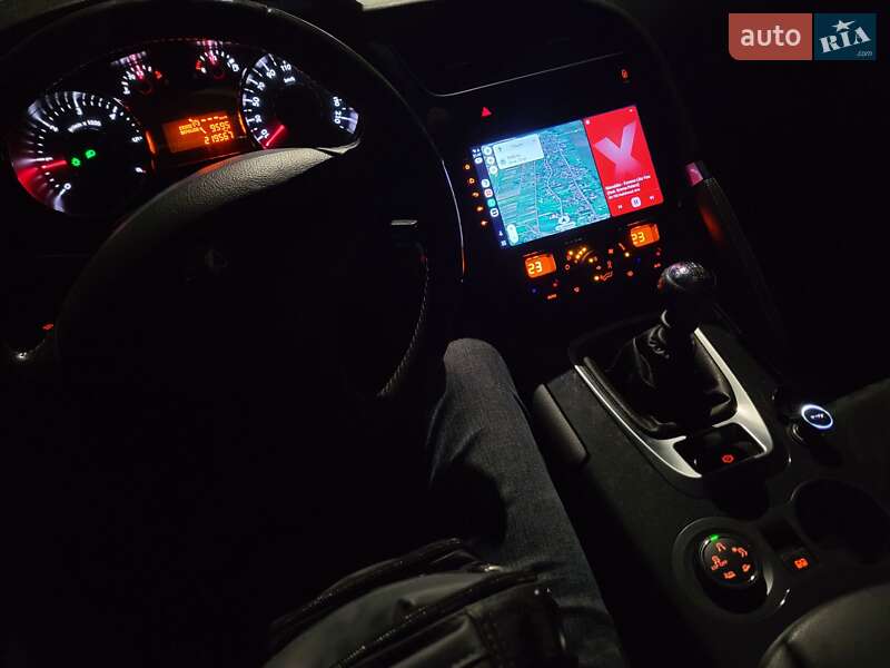 Позашляховик / Кросовер Peugeot 3008 2010 в Львові