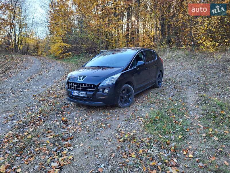 Позашляховик / Кросовер Peugeot 3008 2010 в Львові