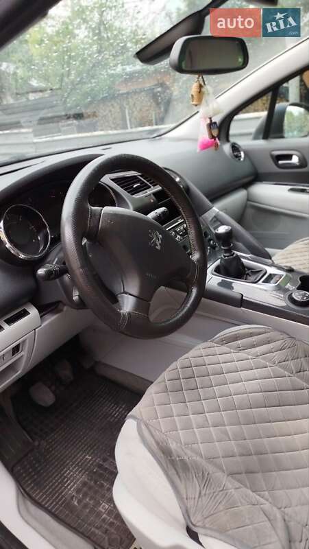 Позашляховик / Кросовер Peugeot 3008 2010 в Хмельницькому