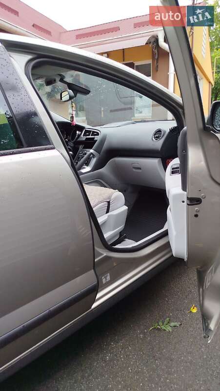 Позашляховик / Кросовер Peugeot 3008 2010 в Хмельницькому