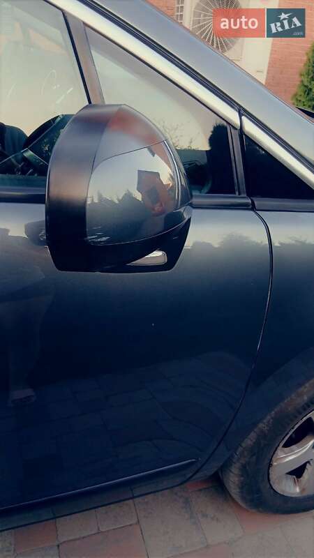 Позашляховик / Кросовер Peugeot 3008 2012 в Луцьку