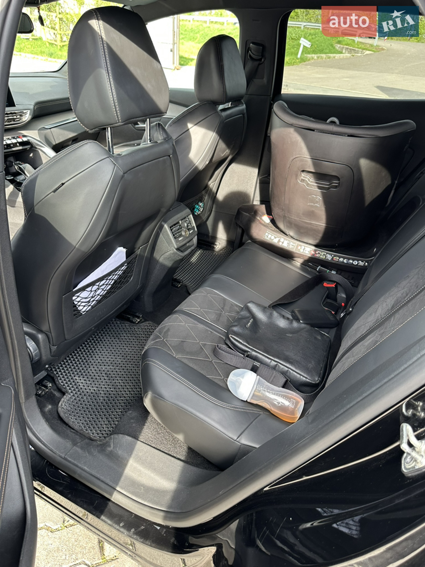 2017 Peugeot 3008 - мініатюра 18