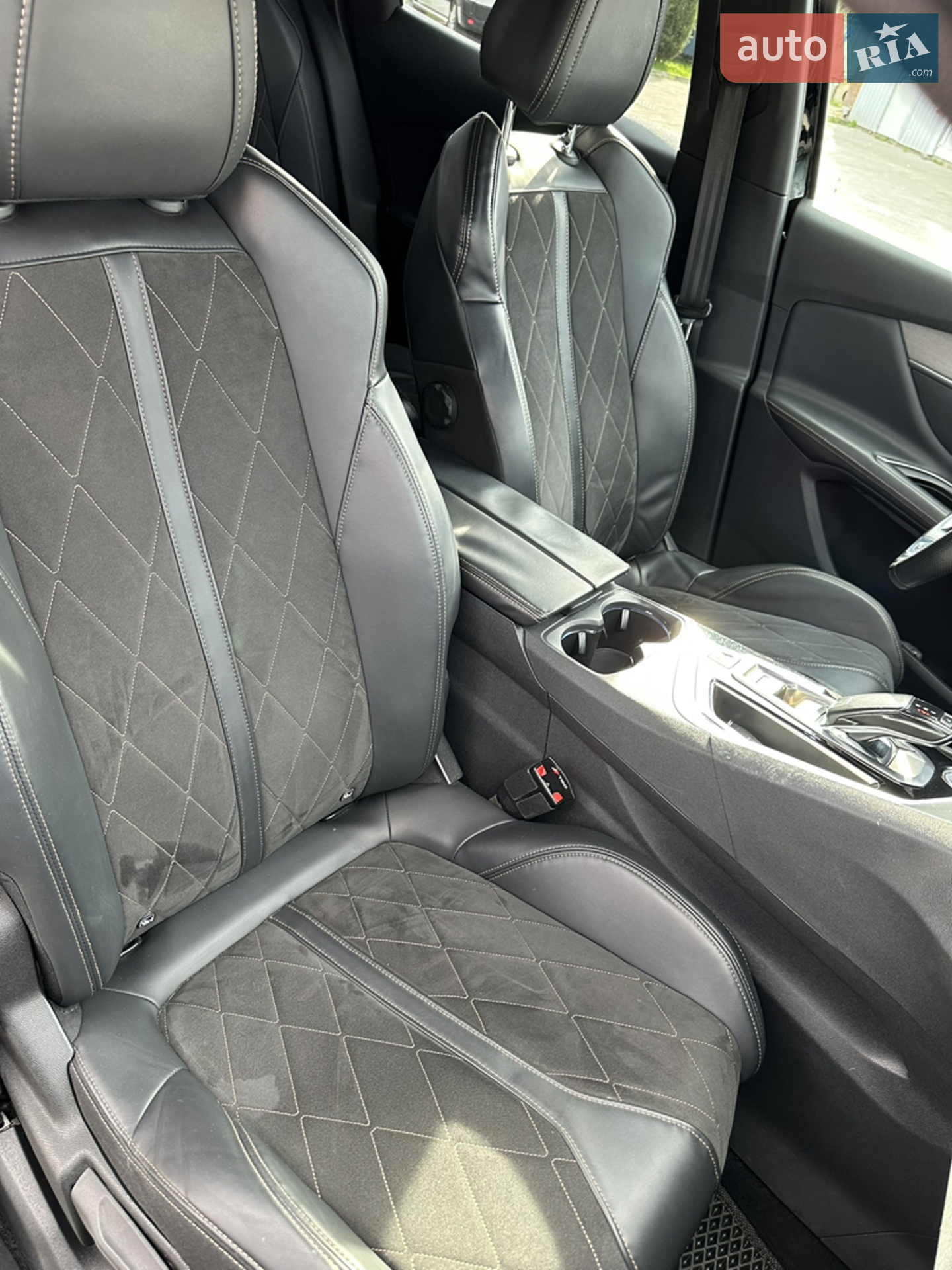 2017 Peugeot 3008 - мініатюра 29