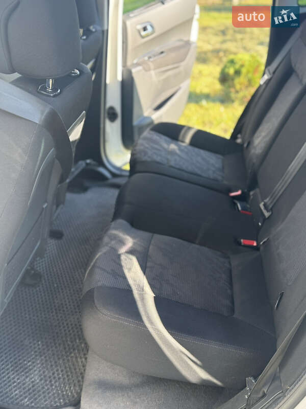 Позашляховик / Кросовер Peugeot 3008 2011 в Верховині