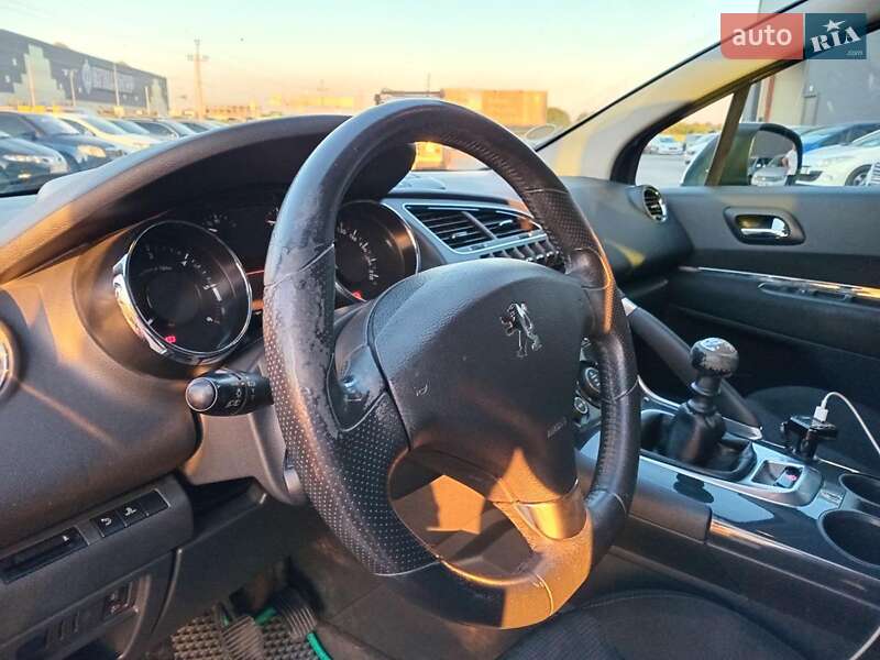 Внедорожник / Кроссовер Peugeot 3008 2010 в Львове