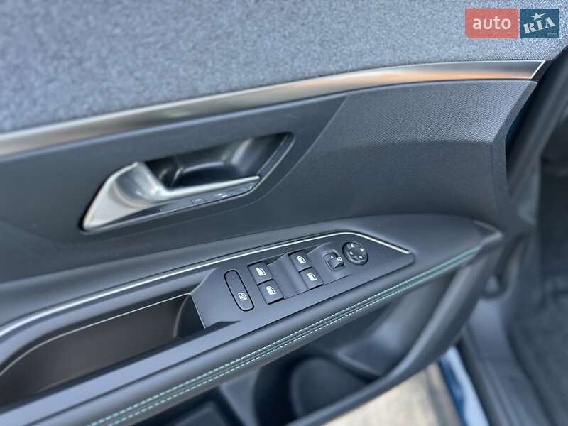 Внедорожник / Кроссовер Peugeot 3008 2023 в Киеве фото 30 Внедорожник / Кроссовер Peugeot 3008 2023 в Киеве