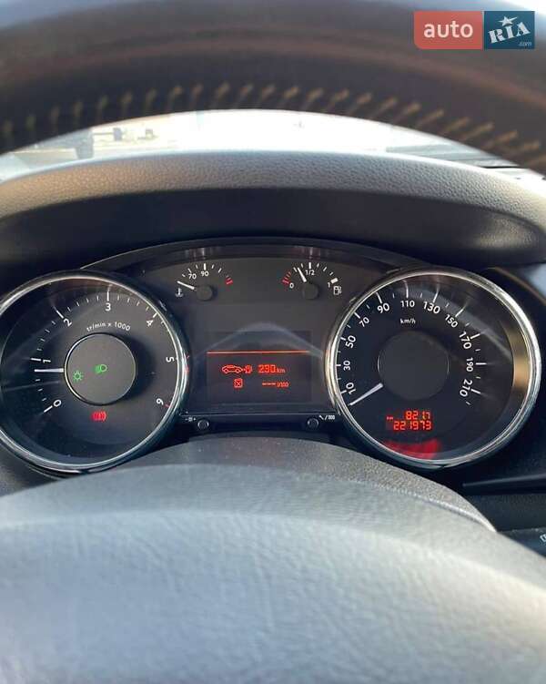 Внедорожник / Кроссовер Peugeot 3008 2010 в Дубровице