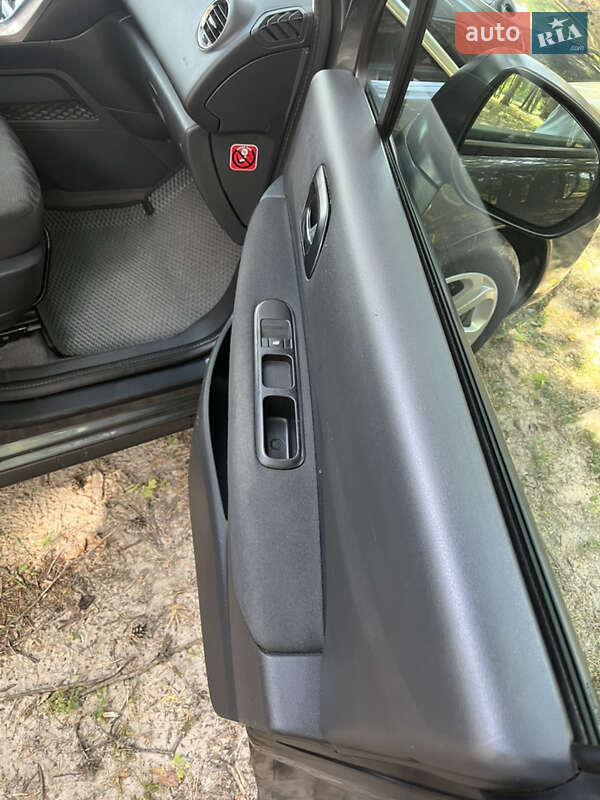 Внедорожник / Кроссовер Peugeot 3008 2012 в Ровно