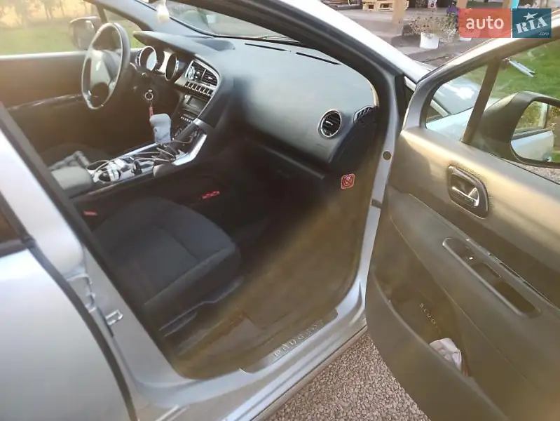 Peugeot 3008 2012 VIN VF30URHHACS124828 фото оголошення 7 з 51