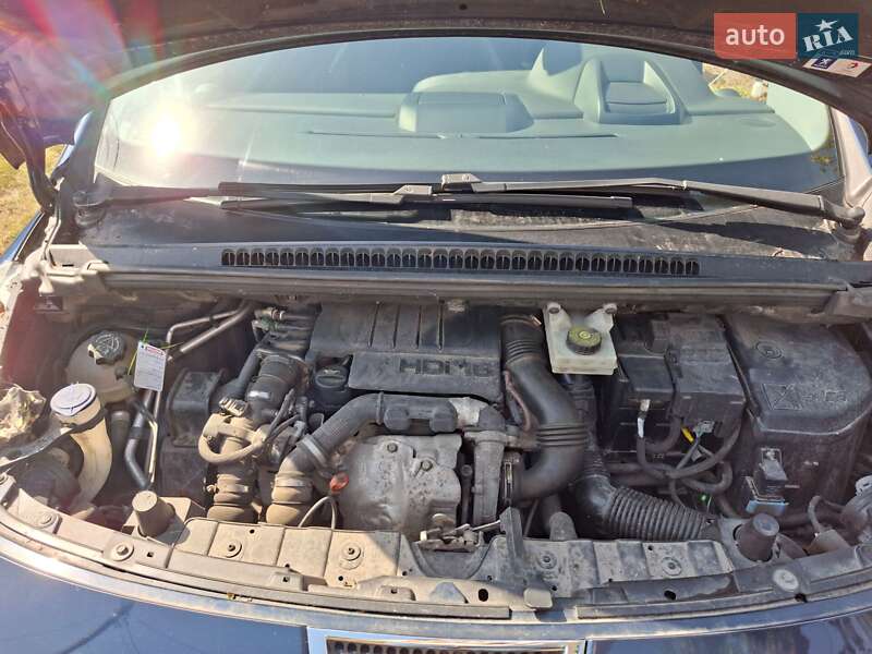 Внедорожник / Кроссовер Peugeot 3008 2009 в Киеве