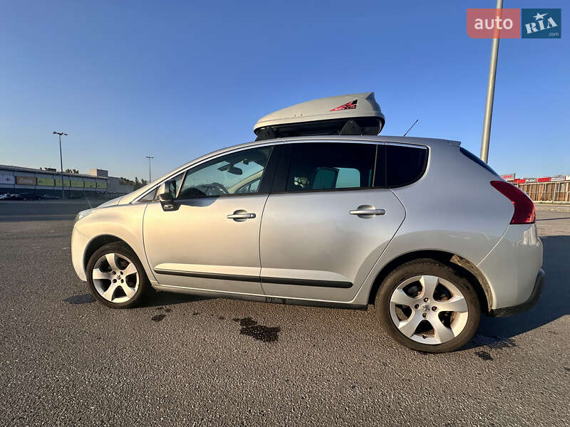 Позашляховик / Кросовер Peugeot 3008 2011 в Харкові